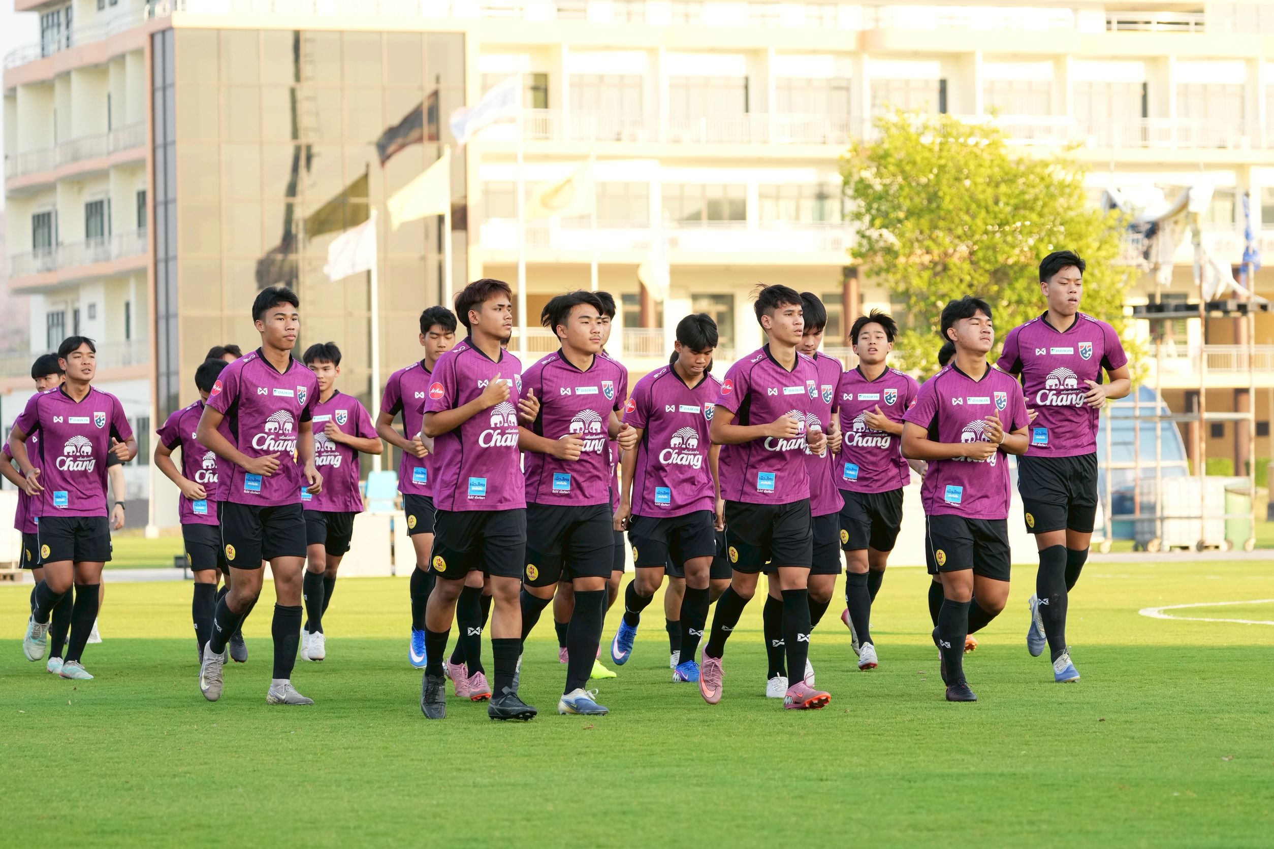  สองนักเตะอัสสัมชัญธนบุรี มีชื่อติดทีมชาติไทย ชุด U-17 